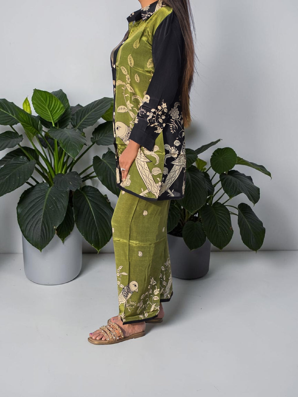 THE BOHO-CHIC Two-Tone Botanical Avian Crepe Co-ord Set