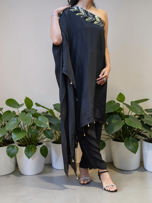 Black Crepe One-Shoulder Asymmetrical Kaftan Co-Ord Set (FREE SIZE CAN FIT TO M,L)
