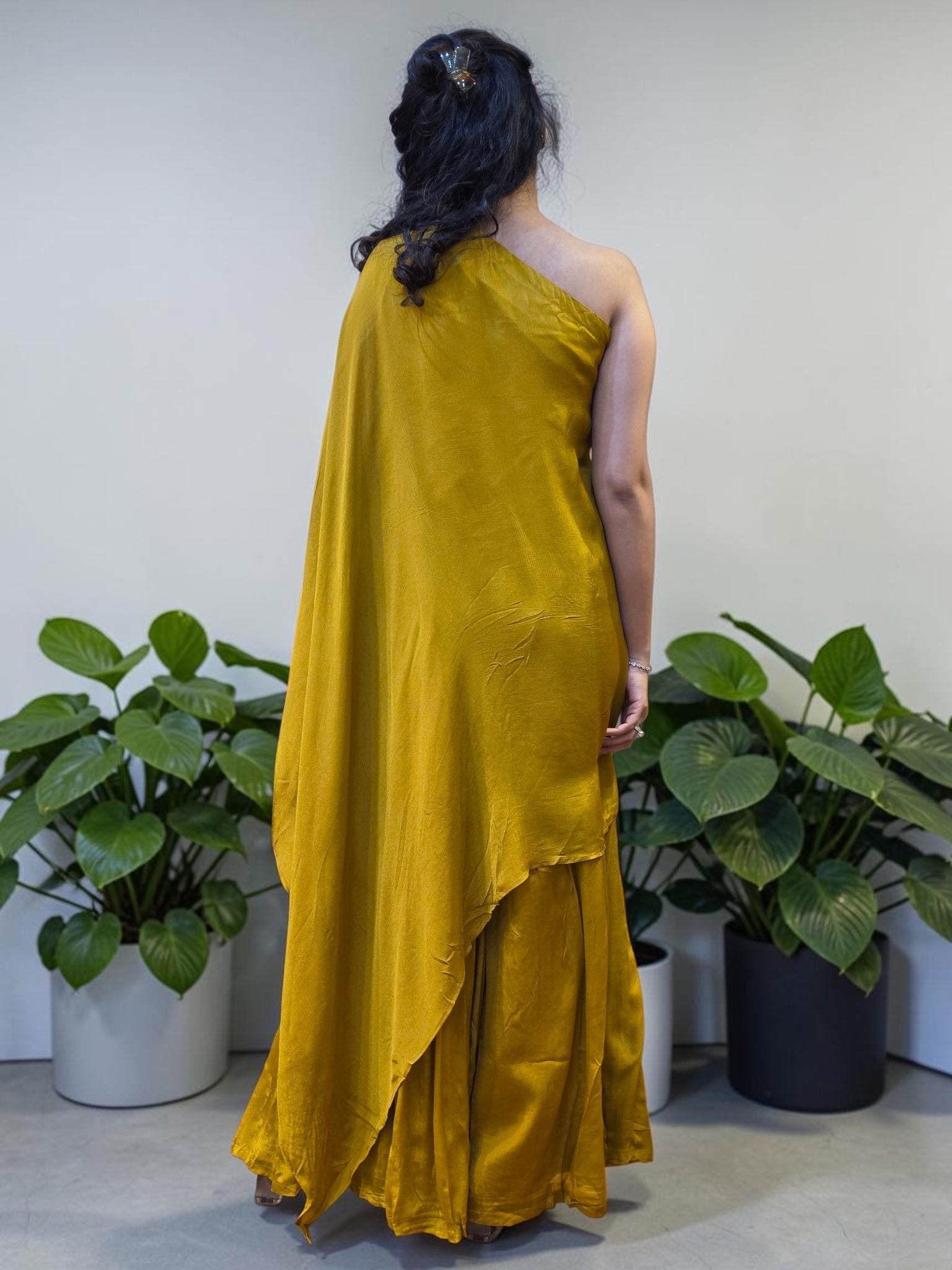 Mustard Yellow Geometric Sequin One-Shoulder Ensemble Kaftan Set ( FREE SIZE CAN FIT TO M,L)