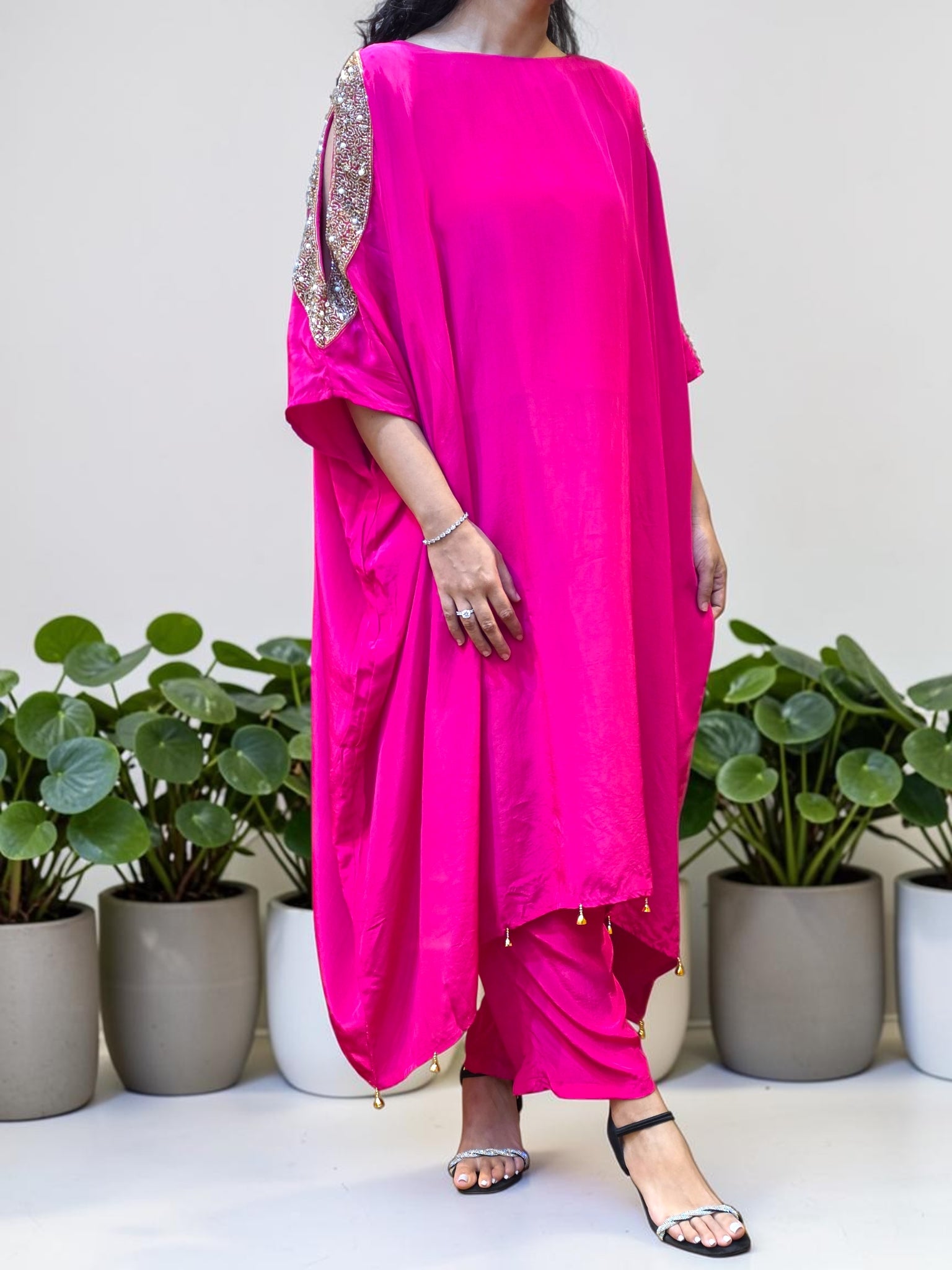 Fuchsia Pink Crepe Cold-Shoulder Kaftan Set