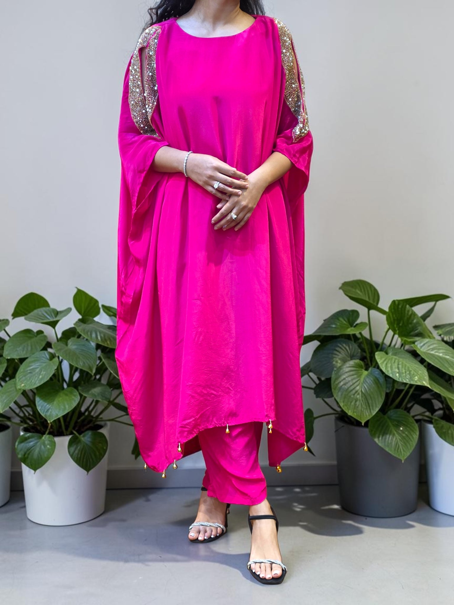 Fuchsia Pink Crepe Cold-Shoulder Kaftan Set