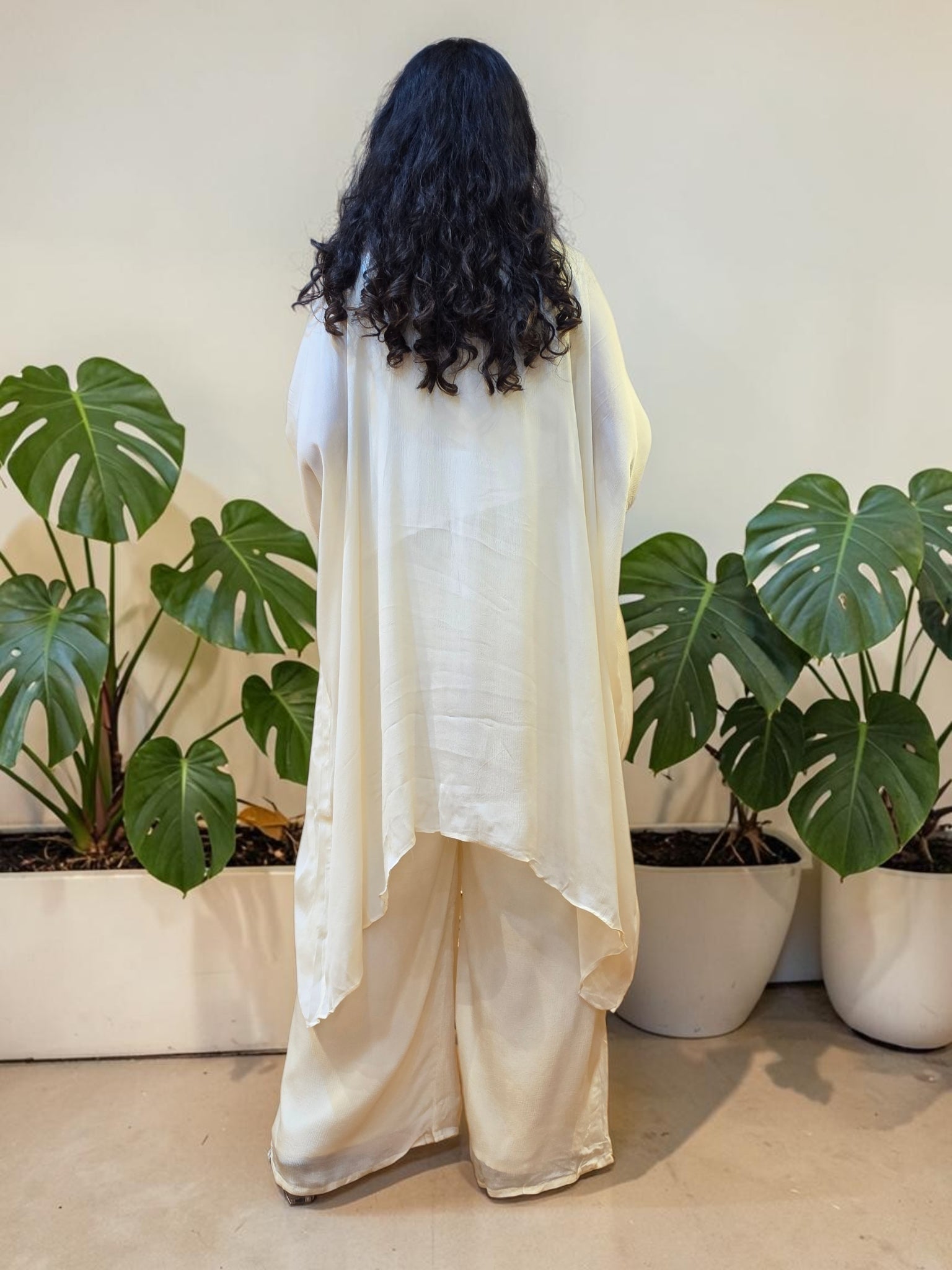 Ivory Floral Sequin Kaftan Set (CAN FIT TO XL, XXL)