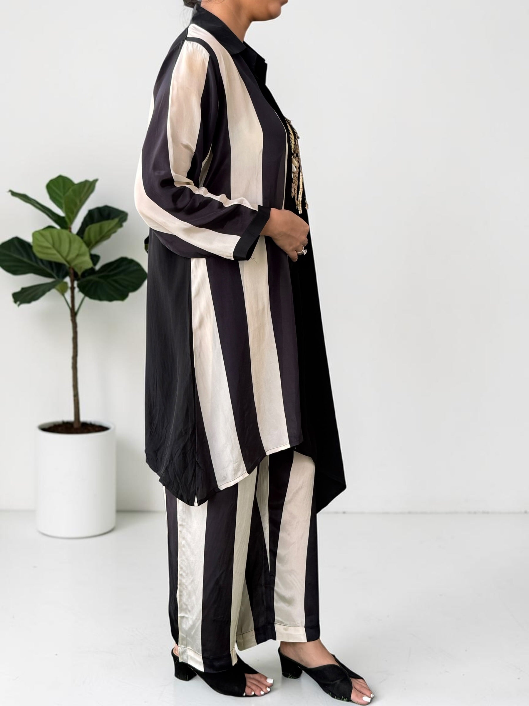 Monochrome Crepe Kaftan Set